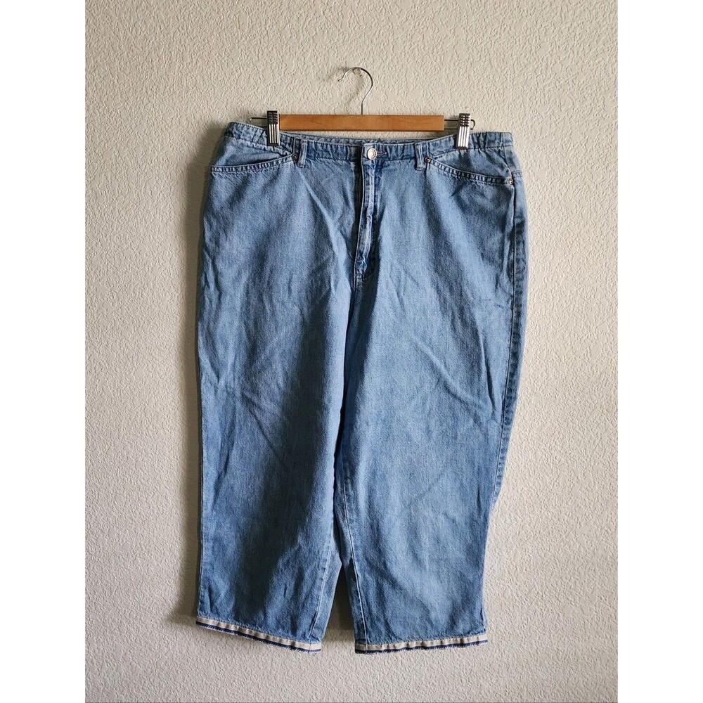 Crazy Horse Women's Light Wash Ribbon Hem Capri Size 14